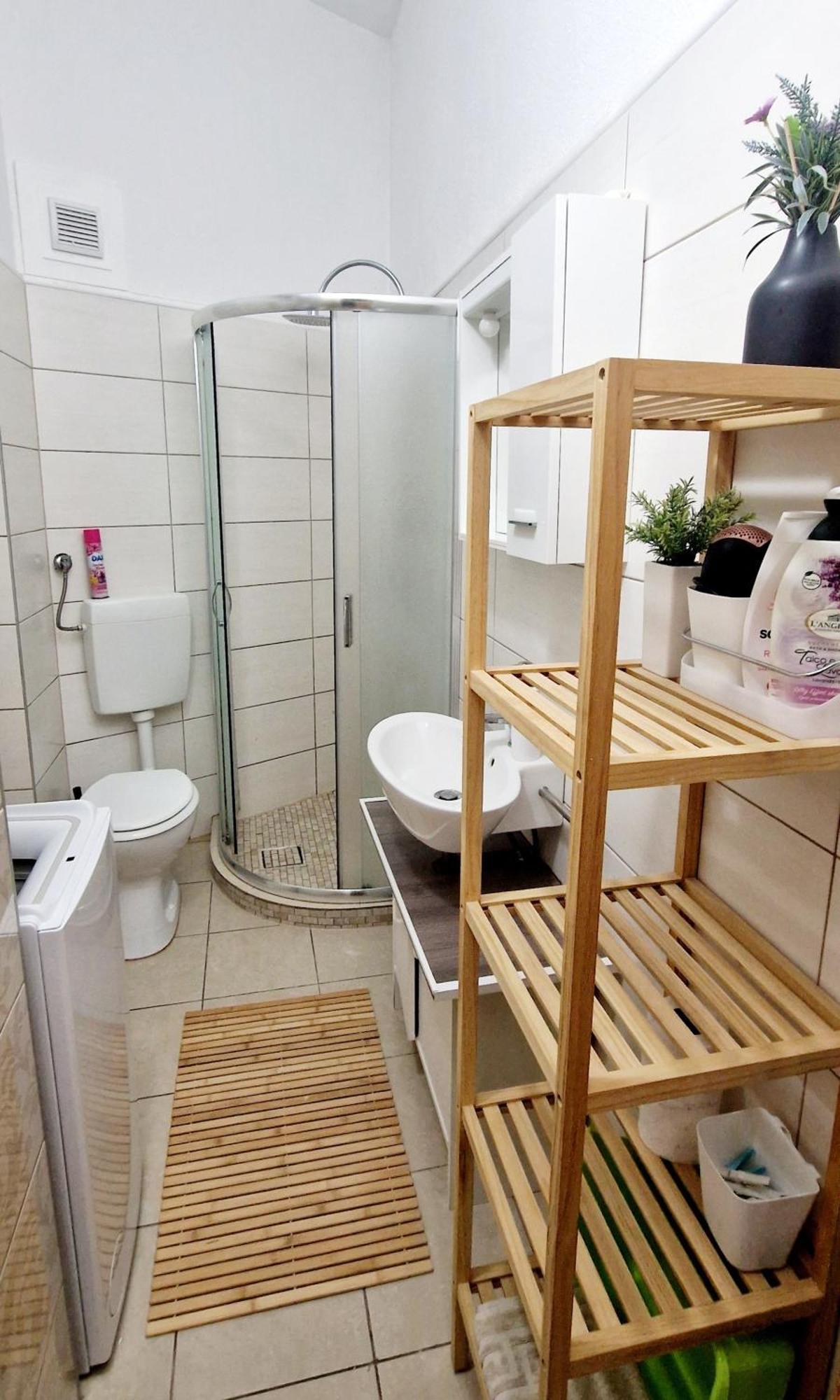 Apartment Megy With Balcony In City Center Криквеница Екстериор снимка